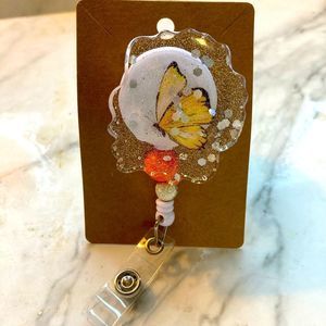 Butterfly badge clip